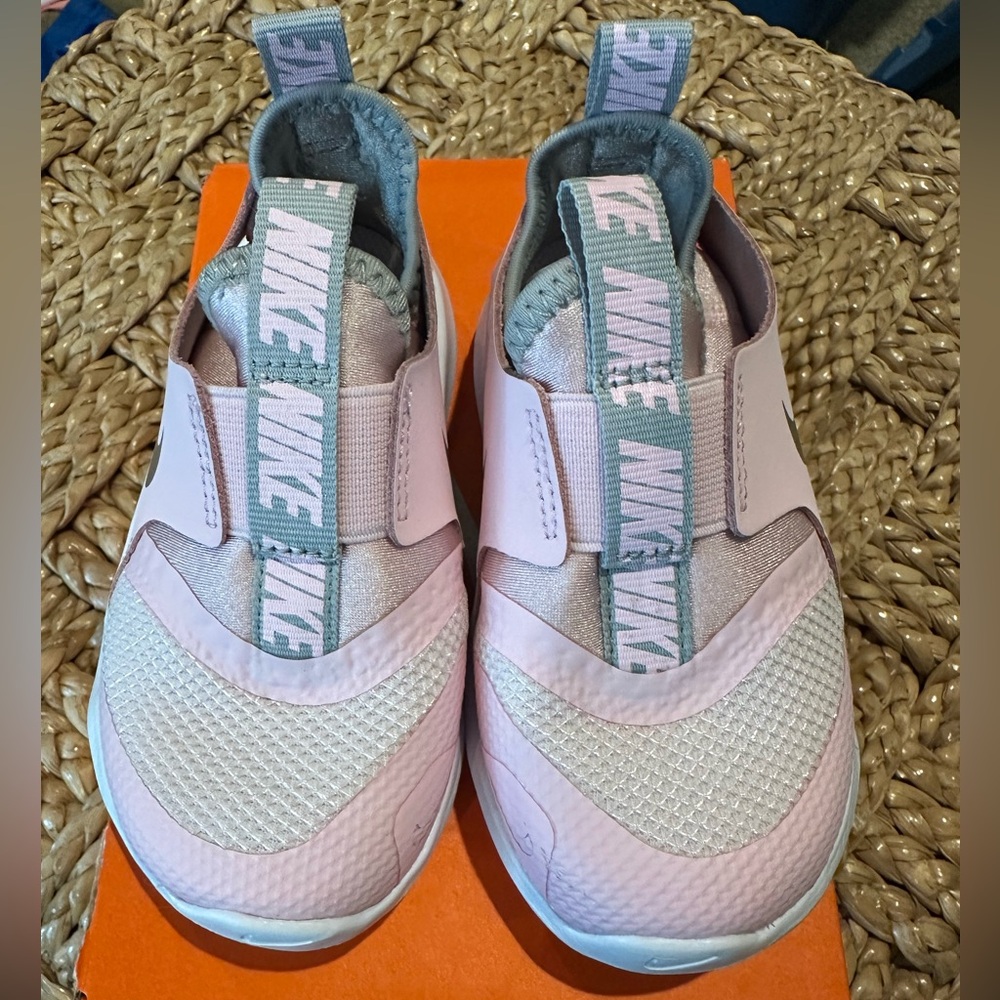 Nike flex runner pink toddler 7